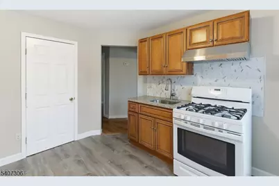 104 W High St, Somerville, NJ 08876 - Photo 10