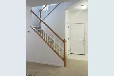 42 Heatherwood Lane, Bedminster Township, NJ 07921 - Photo 2