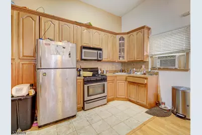 32 W 19th St, Bayonne, NJ 07002 - Photo 4