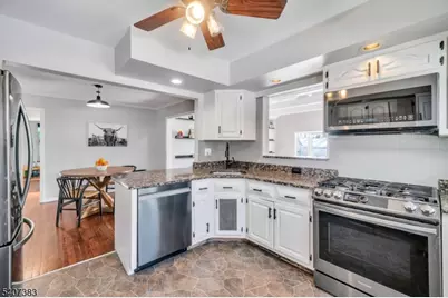 520 Riverview Rd, Pompton Lakes, NJ 07442 - Photo 8