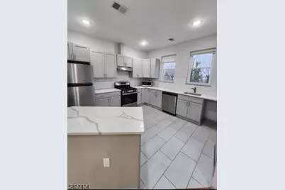 296 Chadwick Ave, Newark, NJ 07112 - Photo 2