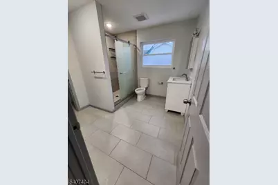 296 Chadwick Ave, Newark, NJ 07112 - Photo 10