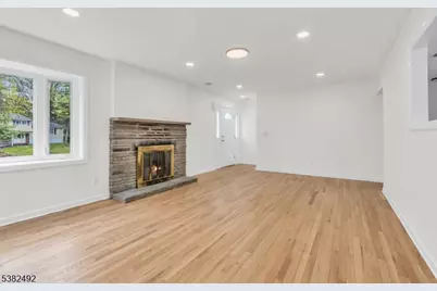 55 Orchard Dr, Vernon, NJ 07462 - Photo 4