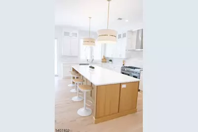 17 Penwood Rd, Livingston, NJ 07039 - Photo 6