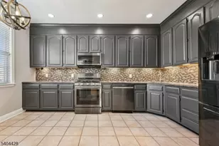 52 Wildflower Ln, Morris Township, NJ 07960 - Photo 8