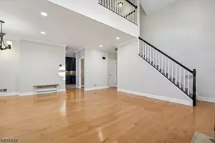 52 Wildflower Ln, Morris Township, NJ 07960 - Photo 4