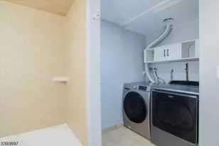 301 Riverview Rd, Pompton Lakes, NJ 07442 - Photo 24