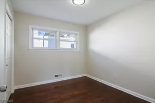 301 Riverview Rd, Pompton Lakes, NJ 07442 - Photo 14