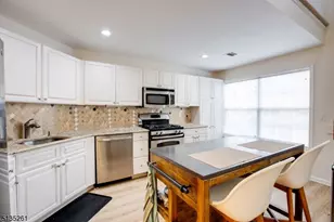 24 Davenport Pl, Morris Township, NJ 07960 - Photo 2