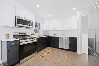 421 Victor St, Scotch Plains Township, NJ 07076 - Photo 2