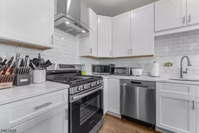 76 Valerie Dr, Manville, NJ 08835 - Photo 6