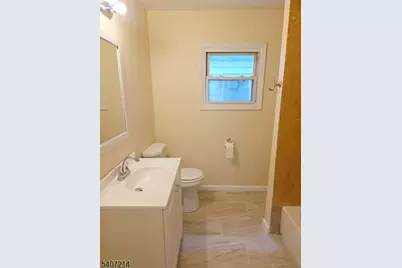 756 S 10th St, Newark, NJ 07108 - Photo 8