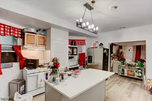 756 S 10th St, Newark, NJ 07108 - Photo 14