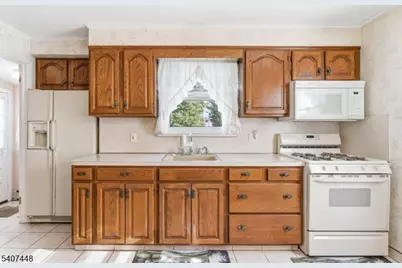 1011 Adams Ave, Union Township, NJ 07083 - Photo 8