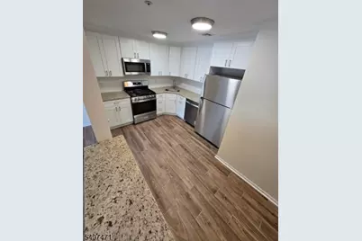 56 Village Dr, Morris Township, NJ 07960 - Photo 2