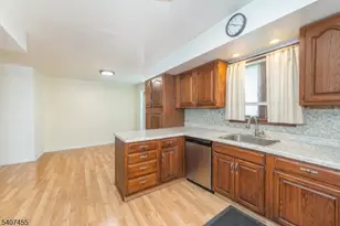 84 Locust Ave, Wallington, NJ 07057 - Photo 12