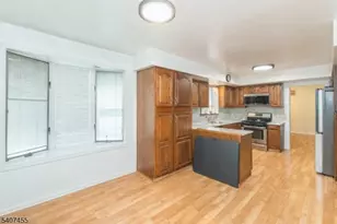 84 Locust Ave, Wallington, NJ 07057 - Photo 14