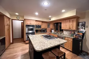 2 Constitution Way, Readington, NJ 08822 - Photo 4