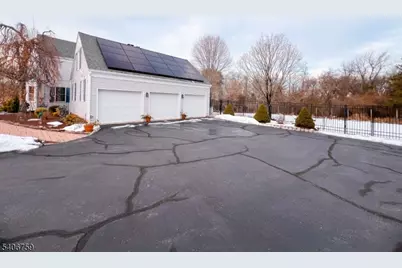 2 Constitution Way, Readington, NJ 08822 - Photo 2