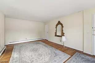 38 Deanna Dr, Hillsborough Township, NJ 08844 - Photo 4