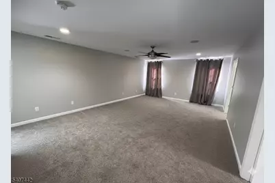 4 Cobblers Cir, Franklin Township, NJ 08823 - Photo 14