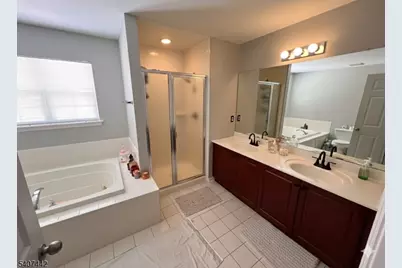 4 Cobblers Cir, Franklin Township, NJ 08823 - Photo 18