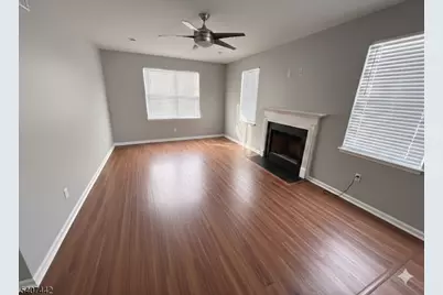 4 Cobblers Cir, Franklin Township, NJ 08823 - Photo 8