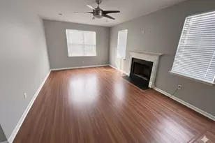 4 Cobblers Cir, Franklin Township, NJ 08823 - Photo 8