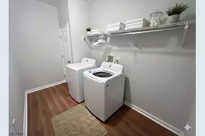 4 Cobblers Cir, Franklin Township, NJ 08823 - Photo 12