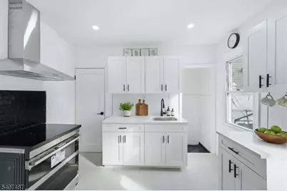 48 Liberty St, West Orange Township, NJ 07052 - Photo 6