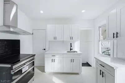 48 Liberty St, West Orange Township, NJ 07052 - Photo 18