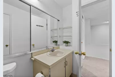 99 Woodmere Dr, Sayreville Boro, NJ 08859 - Photo 30