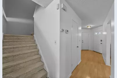 99 Woodmere Dr, Sayreville, NJ 08859 - Photo 22