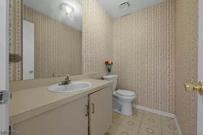 99 Woodmere Dr, Sayreville Boro, NJ 08859 - Photo 18