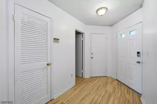 99 Woodmere Dr, Sayreville Boro, NJ 08859 - Photo 14