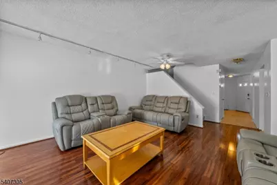 99 Woodmere Dr, Sayreville Boro, NJ 08859 - Photo 10