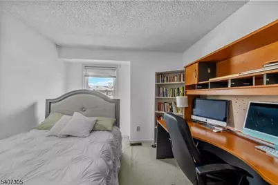 99 Woodmere Dr, Sayreville, NJ 08859 - Photo 30