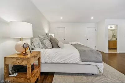 6 Hampshire Dr, Mendham, NJ 07945 - Photo 20