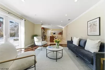 3 Rutgers Ct, Roseland, NJ 07068 - Photo 6