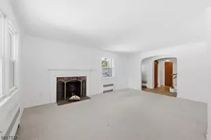 30 Reynolds Ave, Parsippany, NJ 07054 - Photo 8