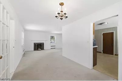 30 Reynolds Ave, Parsippany, NJ 07054 - Photo 10