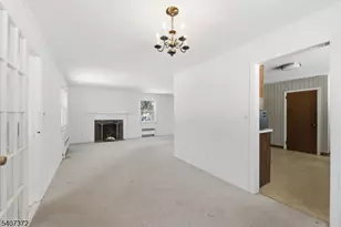 30 Reynolds Ave, Parsippany, NJ 07054 - Photo 10