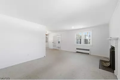 30 Reynolds Ave, Parsippany, NJ 07054 - Photo 6