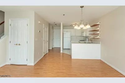 45 Royal Ave #36, Hawthorne, NJ 07506 - Photo 4