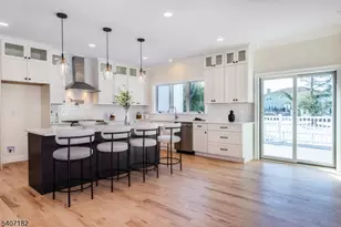 19 West Dr, Fairfield, NJ 07004 - Photo 6