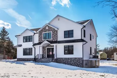 19 West Dr, Fairfield, NJ 07004 - Photo 40