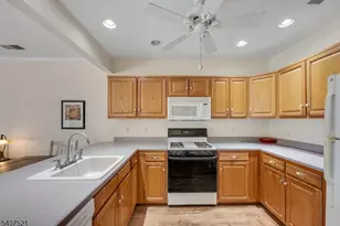 1129 Hamilton Dr, Rockaway Township, NJ 07866 - Photo 6