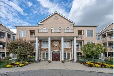 1129 Hamilton Dr #1129, Rockaway Township, NJ 07866 - Photo 2