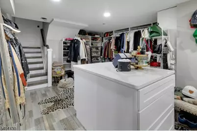 2 Knoll Rd, Fairfield, NJ 07004 - Photo 26