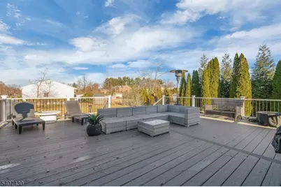 2 Knoll Rd, Fairfield, NJ 07004 - Photo 34